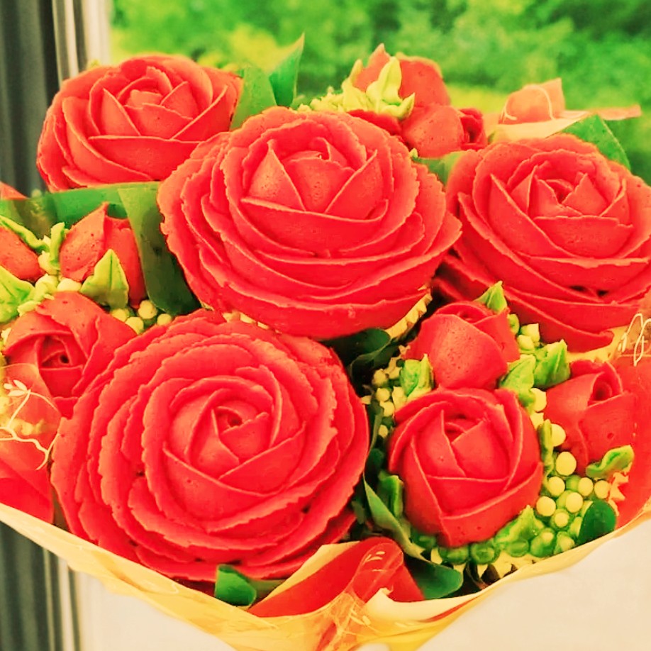 Valentine Cupcakes Bouquet